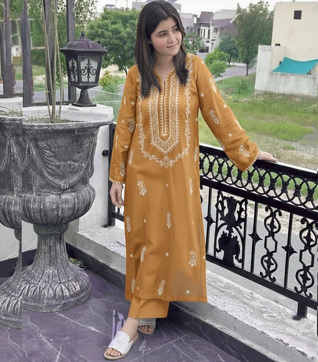 Lawn 2 Piece Embroidered Unstitched