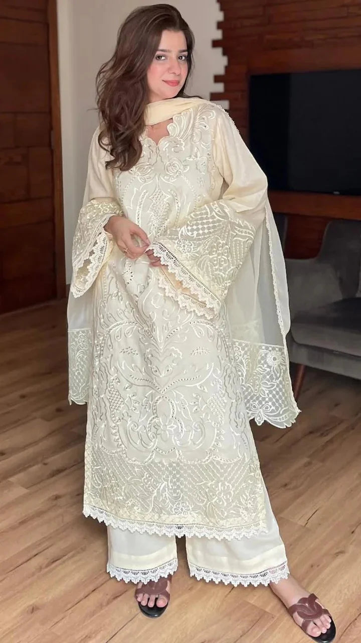 Lawn 3 Piece Embroidered Unstitched (Evergreen)