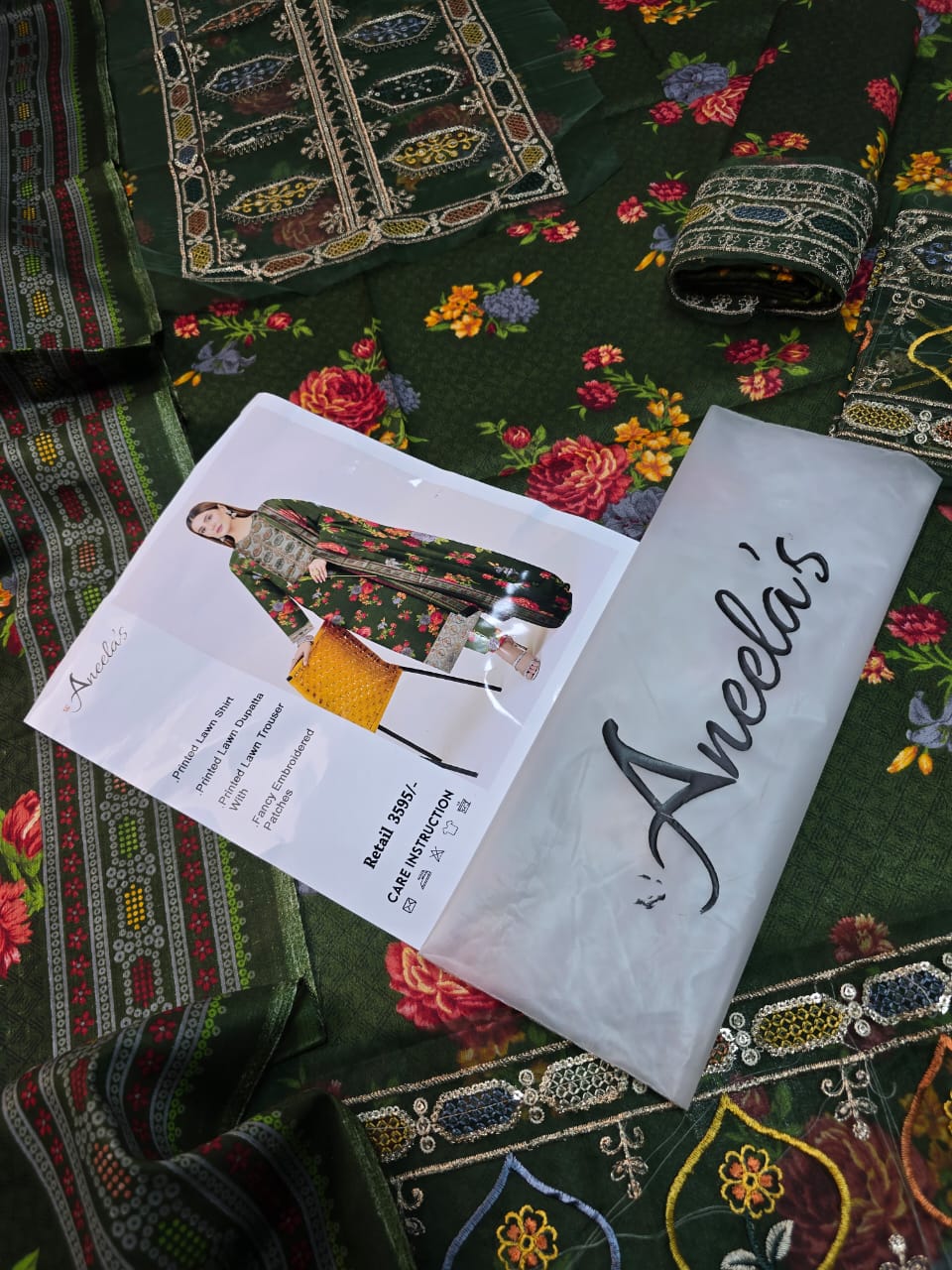 Aneela's 3-Piece Printed Summer Lawn Suit (Unstitched - Dark Green Floral)