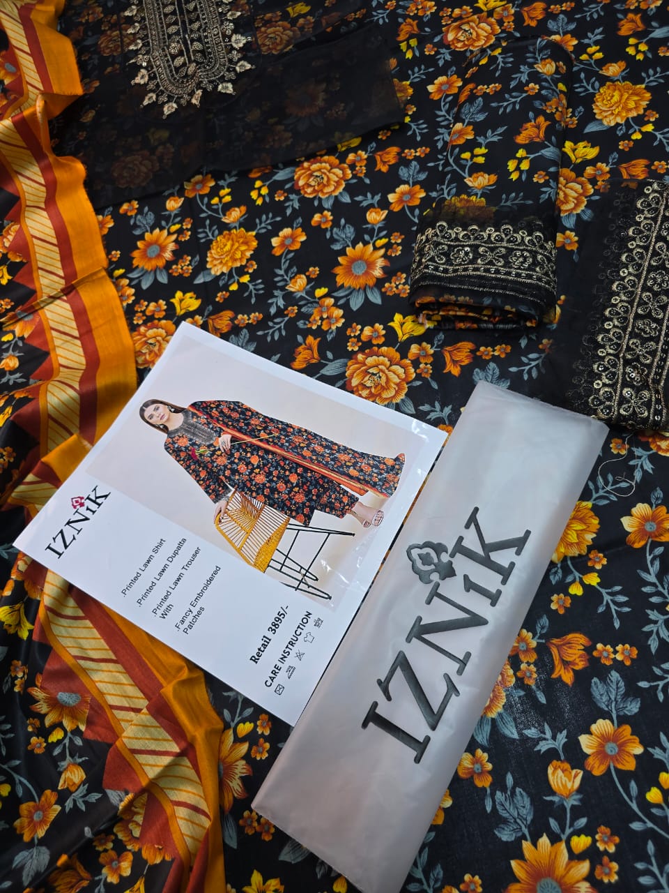 Iznik 3-Piece Embroidered Summer Lawn Suit (Unstitched - Black Floral)