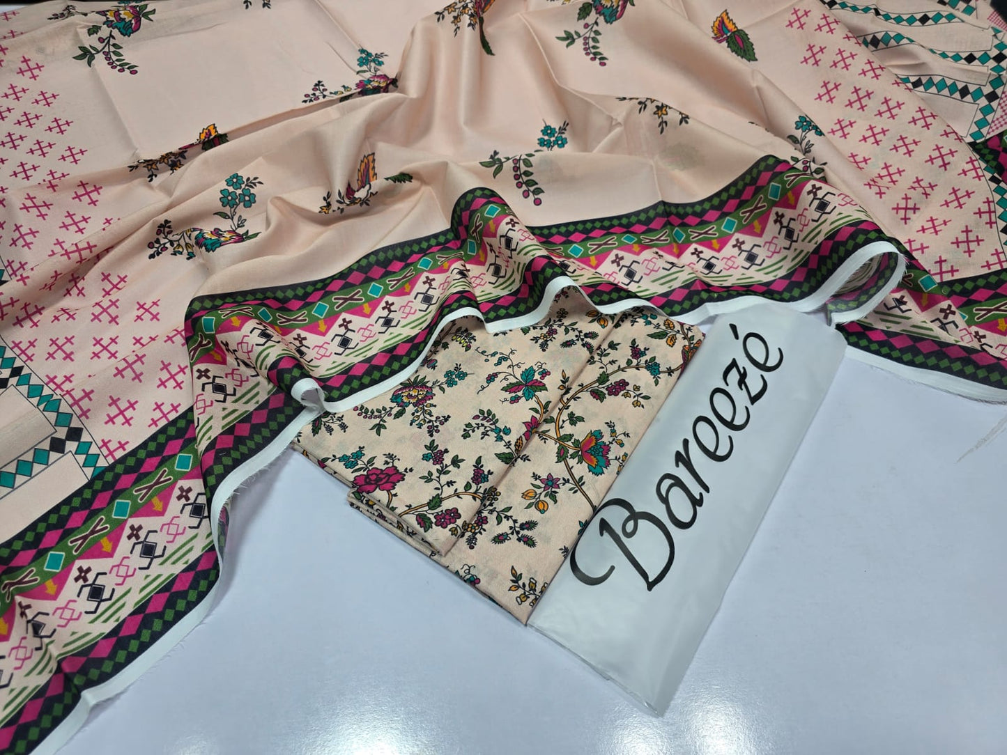 Lawn 3 Piece Digital Print (BAREEZE) S
