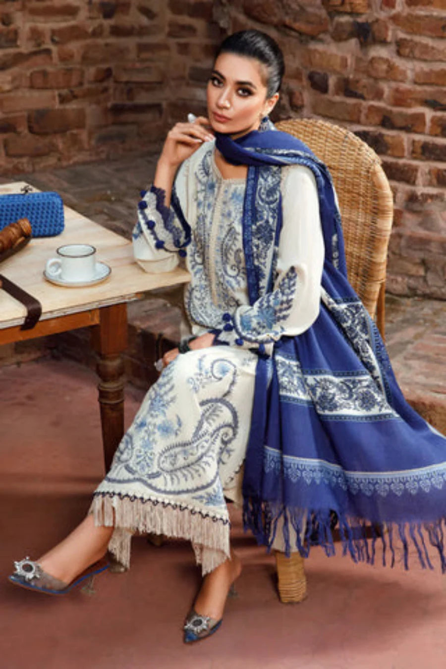 Lawn 3 Piece Embroidered Unstitched